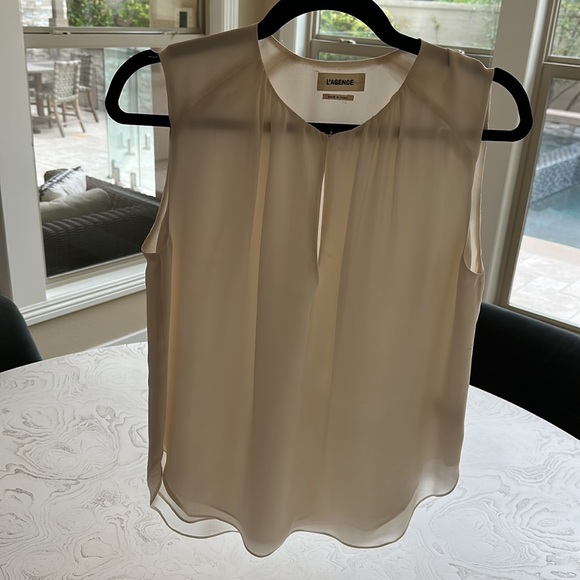 L'agence XS ivory Abella 100% Silk Relaxed Fit Sleeveless Keyhole Blouse - Picture 9 of 9